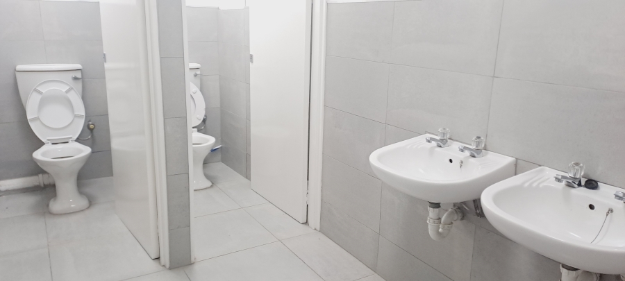 To Let commercial Property for Rent in Bo Oakdale Western Cape